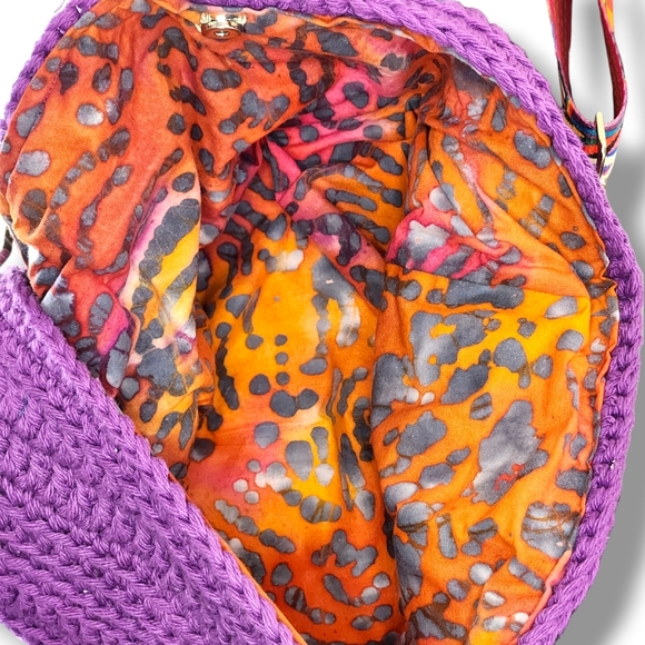 Handmade chrochet crossbody purse. - Picture 7 of 7